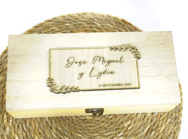 CAJA DE MADERA PARA RELOJ REGALO NOVIO COMPROMISO - Imagen 2