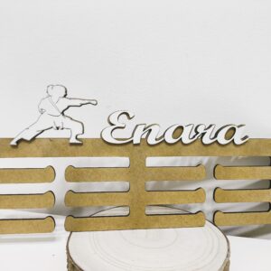 MEDALLERO DE MADERA PERSONALIZADO